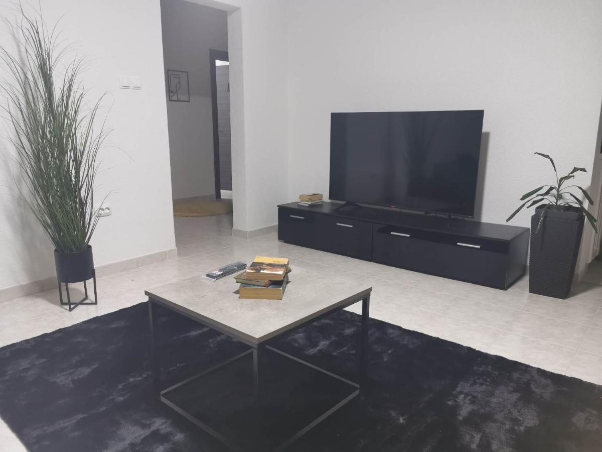 Guesthouse Nadia Senj  Εξωτερικό φωτογραφία