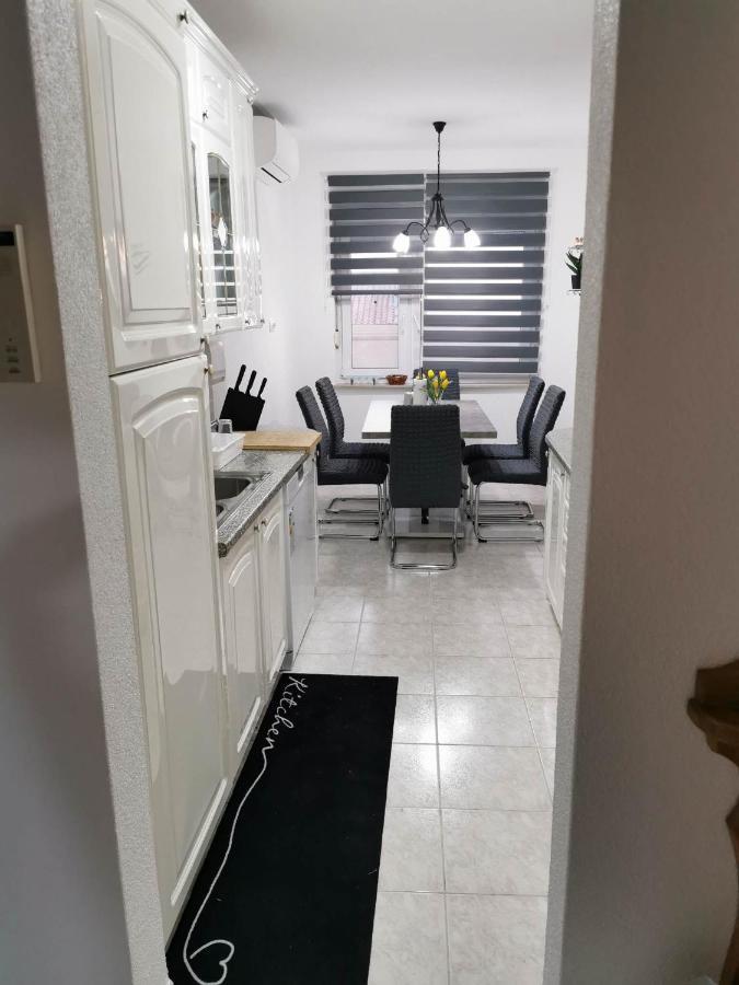 Guesthouse Nadia Senj  Εξωτερικό φωτογραφία